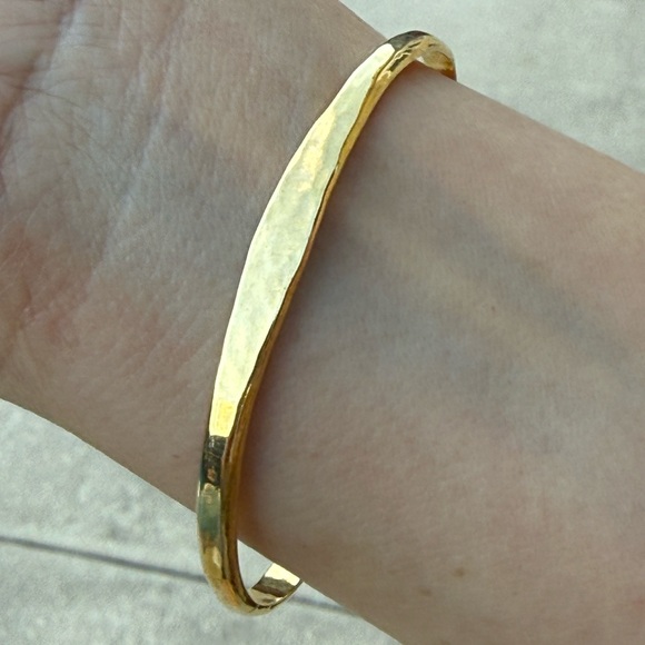 Serefina Gold-Plated Hammered Cuff Bracelet From Anthropologie!!🔥🔥🔥 - Picture 2 of 16
